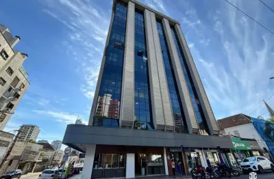 Sala comercial em andar alto à venda no centro, em novo hamburgo!