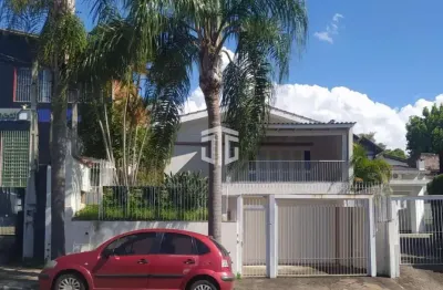 Casa residencial, localizada no bairro guarani, em novo hamburgo.
