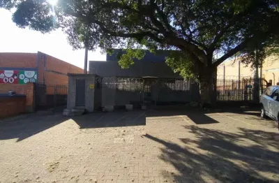 Prédio comercial, localizado no bairro Rondônia, em Novo Hamburgo.