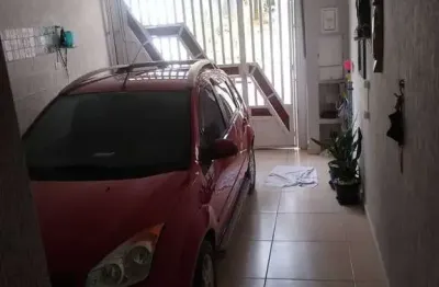 Casa com 2 quartos à venda na Rua Guimarães Tavares, Jardim São Luís, São Paulo