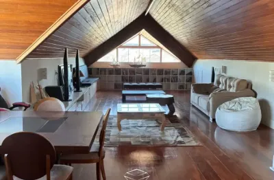 Casa de alto padrão com 4 quartos,  piscina, sauna e gourmet no condominio parque das palmeiras