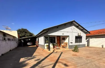 Casa à venda na Rua Manoel Ribas, Centro, Altônia