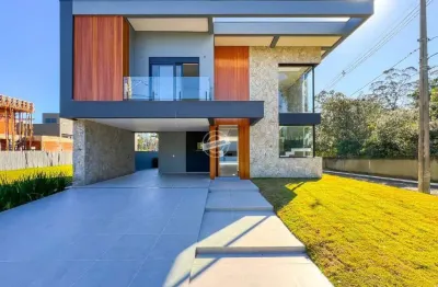 Sobrado em codomínio (city park) com 3 dormitórios, sendo 3 suíte e piscina cachoeirinha/rs.