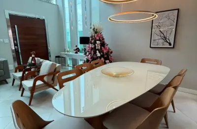 Renaissance - linda mansão - porteira  fechada - altíssimo padrão