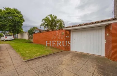 Casa com 3 quartos à venda na rua paraíba, 3266, guaíra, curitiba por r$ 1.198.000
