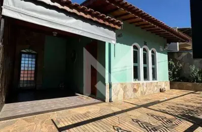 Casa com 3 quartos à venda no Jardim Centenário, Poços de Caldas 