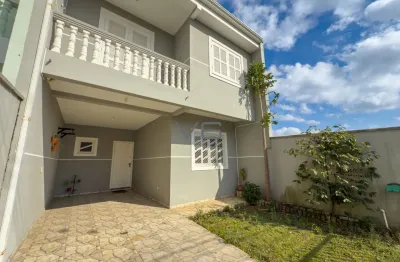 Sobrado ensolarado em localização estratégica no boqueirão