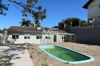 Casa à venda 2 dormitórios 1 suíte c/ closet , piscina ao lado da feevale