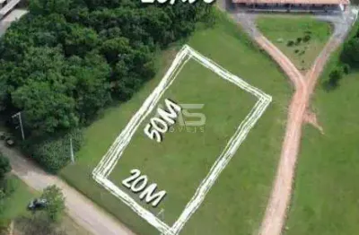 Terreno amplo à venda no condomínio village country em lomba grande!