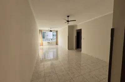 Excelente apartamento frente uma quadra da praia na pompeia