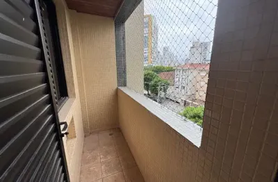 Lindo apartamento dois dormitórios de frente com varanda no embarénda no