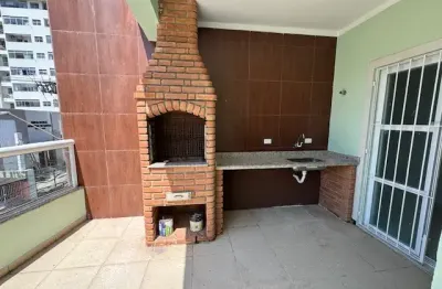 Casa triplex com varanda gourmet e churrasqueira no campo grande