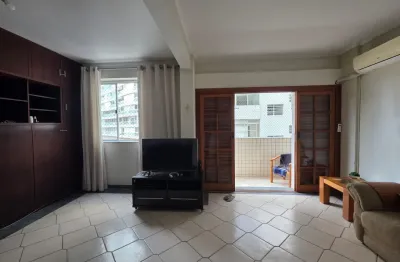 Apartamento para locação no josé menino com vista lateral pro marra