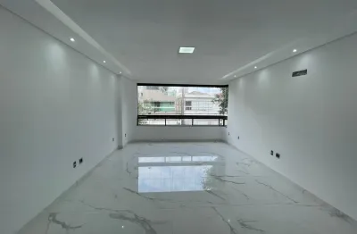 Casa Duplex Nova com Quatro Suítes no  Bairro do Embare em Santos