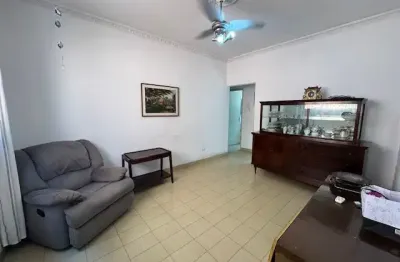 Ótimo Apartamento 2 dormitórios na Vila Mathias - Santos/SP