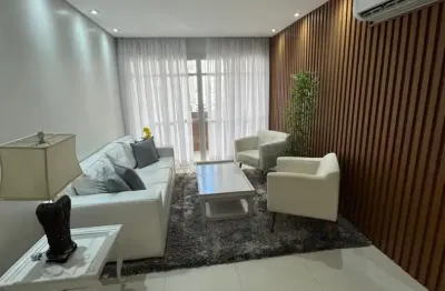 Belíssimo Apartamento em Prédio Frente a Praia na Aparecida