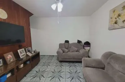 Sobrado à venda – 3 dormitórios | 2 vagas | excelente localização!