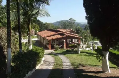 Linda chácara!!! móvel para venda possui 13.810 metros quadrados com 3 quartos