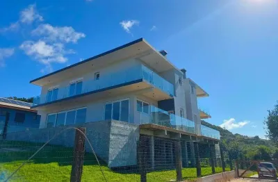 Casa com 3 dormitórios à venda, 239 m² por r$ 2.100.000,00 - village - garopaba/sc