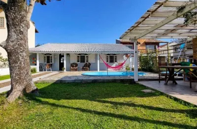 Casa com 3 dormitórios à venda, 120 m² por r$ 1.670.000,00 - centro - garopaba/sc