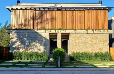 Casa com 3 suítes à venda, 150 m² por r$ 1.920.000,00 - panorâmico - garopaba/sc