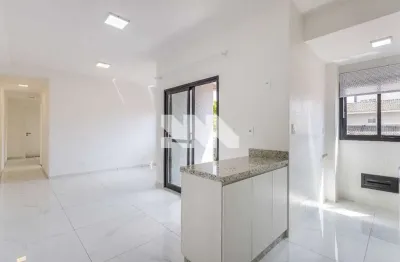 Apartamento com 3 quartos para alugar na Rua Augusto de Mari, 2561, Guaíra, Curitiba por R$ 3.500