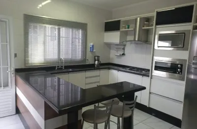 Casa com 3 quartos para alugar na Rua José Davo Filho, 66, Centro, Itupeva