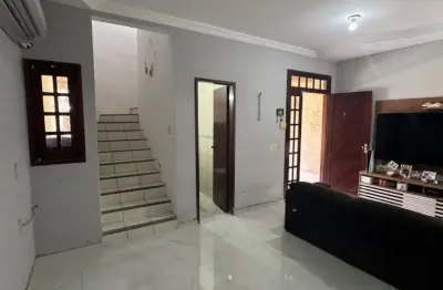 Casa duplex  na maraponga com arquitetura bem planejada e muita ventilação.