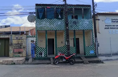 Prédio com 04 casas para aluguel com renda mensal de 2.600,00