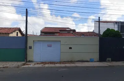 Casa plana na maraponga com 05 quartos, 04 suites e 03 vagas de garagem.