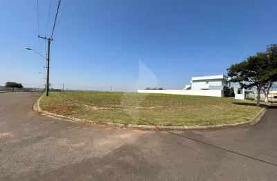 Lindo terreno de equina à venda, condomínio saint charbel, araçoiaba da serra, sp
