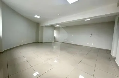 Sala comercial para alugar na Avenida Antônio Carlos Comitre, Parque Campolim, Sorocaba