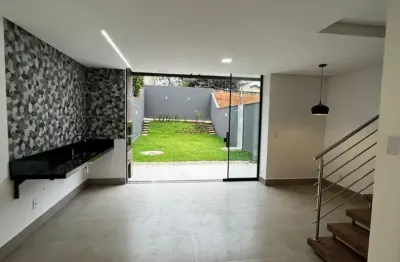 Casa com 3 quartos à venda na Rua Virgínia Plascidina da Conceição, 1, Parque Pinheiros, Taboão da Serra