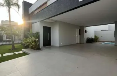 Casa de alto padrão com piscina no loteamento bosque da mata – tijucas