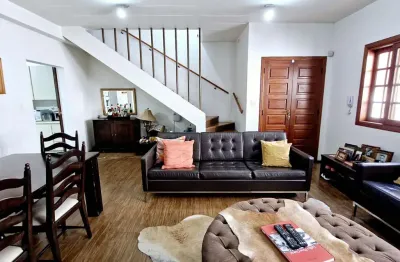 Casa tipo para venda em vila cordeiro com 3 quartos, sendo 1 suíte, 215m²