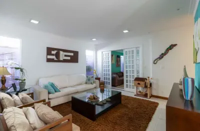 Casa para venda em planalto paulista com 3 quartos, sendo 1 suíte , 320m²