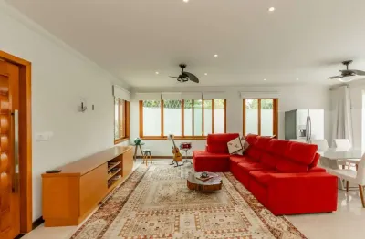 Sobrado para venda em Jardim Sertãozinho com 3 quartos, sendo 1 suíte , 247m²