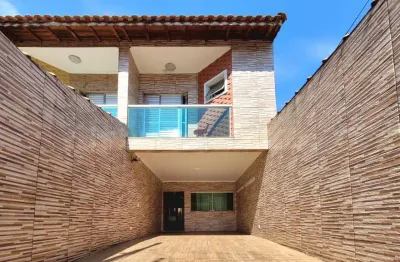 Sobrado para venda em Jardim Santa Adélia com 3 quartos, sendo 2 suítes , 97m²