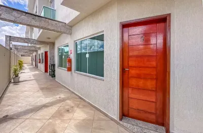 Casa em condomínio para venda com 2 quartos, sendo 2 suítes , 75m²