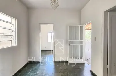 Casa a venda no bairro porto velho - 03 quartos e ótima localização