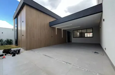 Casa de alto padrao a venda no bairro liberdade em divinopolis mg