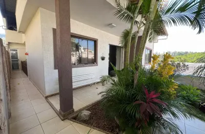 Casa ampla e confortável no bairro sidil em divinópolis - 03 quartos / 01 suíte, 02 vagas