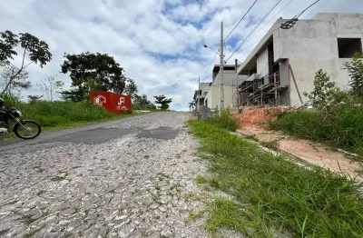 Excelente lote a venda no bairro Das Oliveiras - 300m² e ótima localização