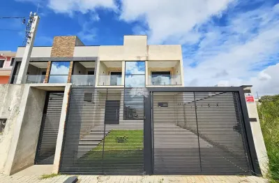 Casa com 3 quartos para alugar na Rua Professora Hylcéia Vitória Gobetti Schell, 334, Guatupê, São José dos Pinhais, 190 m2 por R$ 5.400
