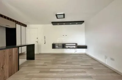 Apartamento com 2 quartos para alugar na rodovia joão leopoldo jacomel, 13328, emiliano perneta, pinhais, 54 m2 por r$ 2.500