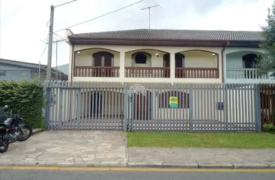 Casa com 4 quartos para alugar na rua suécia, 265, tarumã, curitiba, 196 m2 por r$ 5.500