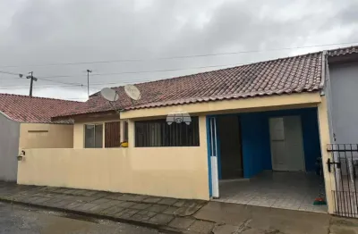 Casa em condomínio fechado com 3 quartos para alugar na rua bandeirantes, 415, guaraituba, colombo, 51 m2 por r$ 1.600