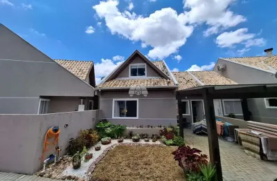 Casa em condomínio fechado com 3 quartos para alugar na Avenida Santos Dumont, 2644, São Gabriel, Colombo, 77 m2 por R$ 3.500