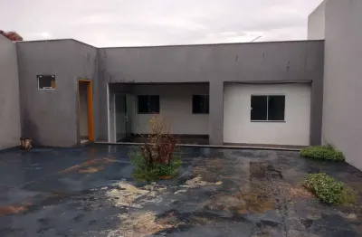 Casa com 2 quartos à venda na Rua Santa Sofia, Espanha, Londrina