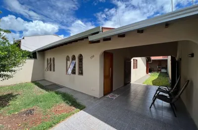Casa à venda, por r$ 580.000,00. jardim tarumá na região leste em londrina-pr